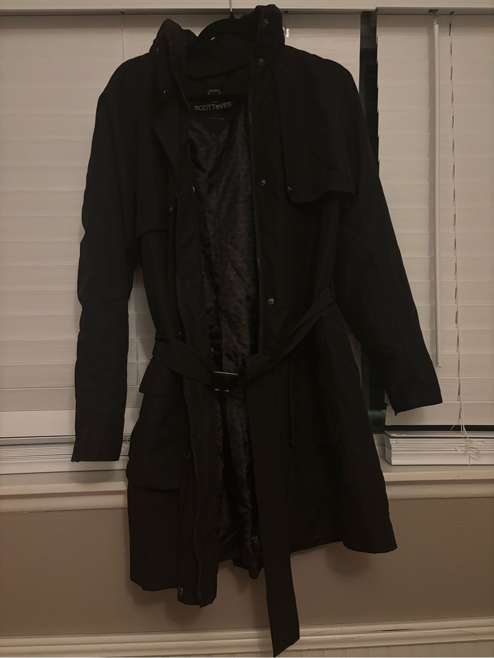 20 Pocket SCOTTeVEST Black Trench Coat with Belt